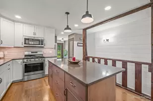30 Holiday Dr, Lake Holiday, IL 60552 - Photo 15