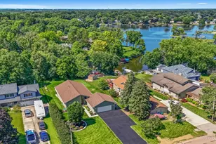 30 Holiday Dr, Lake Holiday, IL 60552 - Photo 3