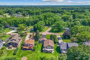 30 Holiday Dr, Lake Holiday, IL 60552 - Photo 5