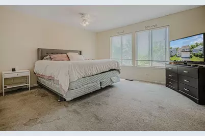 1055 S West Avenue, Waukegan, IL 60085 - Photo 15