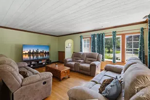 531 Penfield St, Beecher, IL 60401 - Photo 9