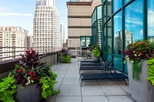 100 E Huron St, Chicago, IL 60611 - Photo 25