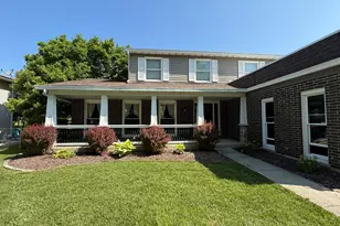 1550 W Goldengate Dr, Addison, IL 60101 - Photo 3