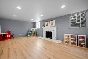 195 Lakeside Pl, Highland Park, IL 60035 - Photo 23