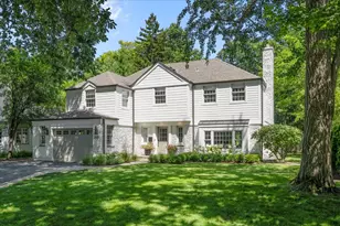 195 Lakeside Pl, Highland Park, IL 60035 - Photo 1