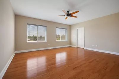 125 N Buffalo Grove Road #213, Buffalo Grove, IL 60089 - Photo 9
