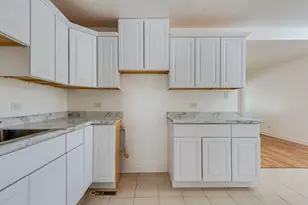 14246 S Palmer Ave, Posen, IL 60469 - Photo 9