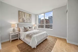 421 W Huron St, Chicago, IL 60654 - Photo 11