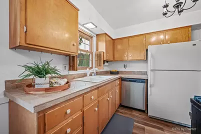 189 Evergreen Parkway, Crystal Lake, IL 60014 - Photo 9