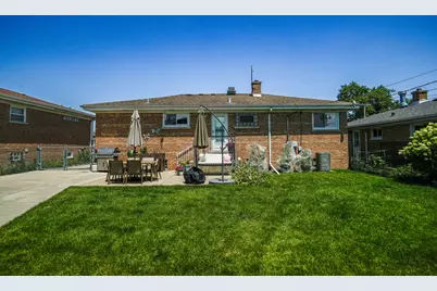 7005 W Sunnyside Avenue, Norridge, IL 60706 - Photo 37