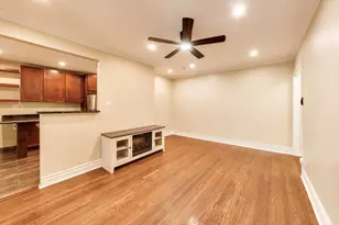 1106 W Montana St, Chicago, IL 60614 - Photo 7