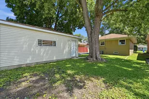 532 Clayton Rd, Hillside, IL 60162 - Photo 9