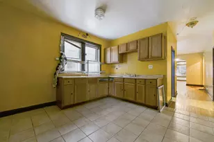 6123 S Troy St, Chicago, IL 60629 - Photo 11
