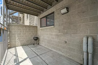 2533 W Congress Parkway #1E, Chicago, IL 60612 - Photo 9