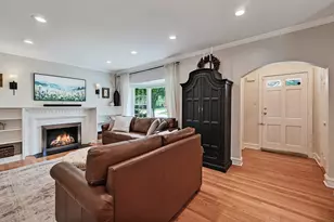 543 S Dunton Ave, Arlington Heights, IL 60005 - Photo 3