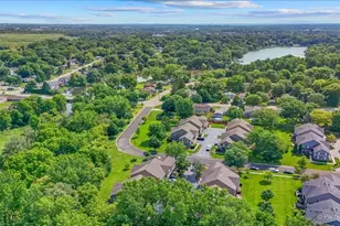 453 Village Creek Dr, Lake in the Hills, IL 60156 - Photo 37