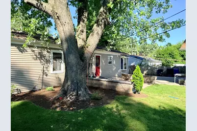419 Singapore Lane, Carpentersville, IL 60110 - Photo 5