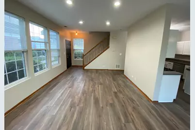 610 Springbrook Trail #610, Oswego, IL 60543 - Photo 3