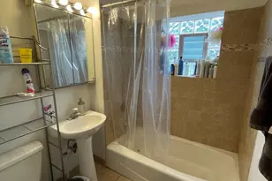 3722 N Sheffield Ave, Chicago, IL 60613 - Photo 11
