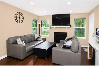 4440 Castlebar Lane, Hanover Park, IL 60133 - Photo 9