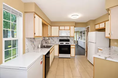 4440 Castlebar Lane, Hanover Park, IL 60133 - Photo 13