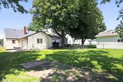 916 N Sangamon Avenue, Gibson City, IL 60936 - Photo 29