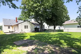 916 N Sangamon Ave, Gibson City, IL 60936 - Photo 29