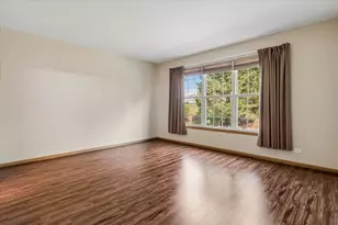 350 Woodhill Dr, Carol Stream, IL 60188 - Photo 15
