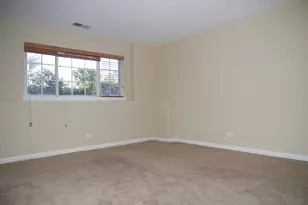 2226 Daybreak Dr, Aurora, IL 60503 - Photo 15