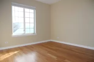 2226 Daybreak Dr, Aurora, IL 60503 - Photo 9