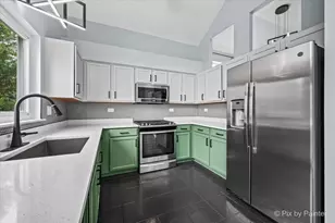 1601 Newgate Ct, Gurnee, IL 60031 - Photo 9