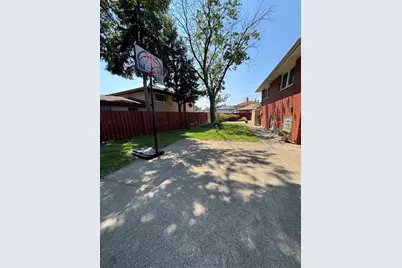 913 E 169th Street, South Holland, IL 60473 - Photo 39