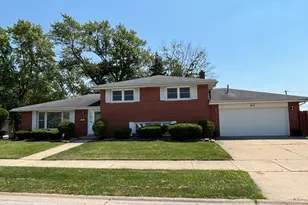 913 E 169th St, South Holland, IL 60473 - Photo 1