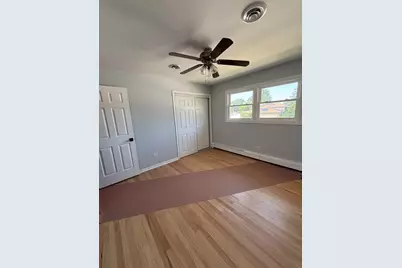 913 E 169th Street, South Holland, IL 60473 - Photo 5