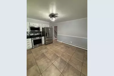 913 E 169th Street, South Holland, IL 60473 - Photo 11