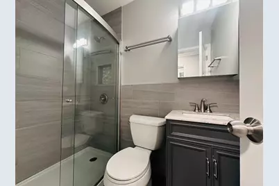 541 W Oakdale Avenue #413, Chicago, IL 60657 - Photo 7