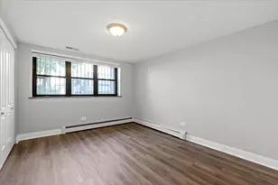 541 W Oakdale Ave, Chicago, IL 60657 - Photo 5