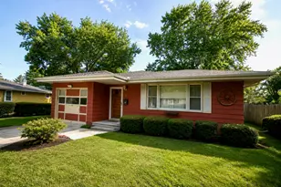 21 Morris St, Joliet, IL 60436 - Photo 1