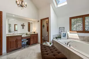 946 E Krista Ct, Palatine, IL 60074 - Photo 25