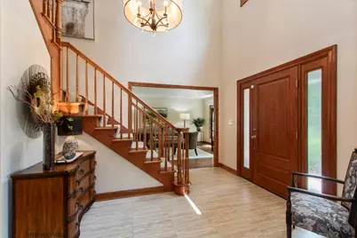 946 E Krista Court, Palatine, IL 60074 - Photo 5
