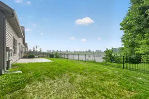 366 Millbridge Dr, Sycamore, IL 60178 - Photo 39