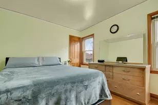5551 S Kenneth Ave, Chicago, IL 60629 - Photo 9