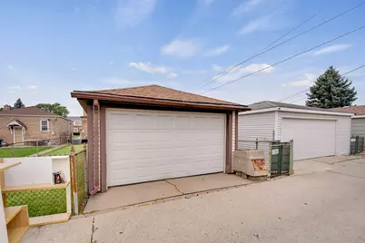 5551 S Kenneth Avenue, Chicago, IL 60629 - Photo 17