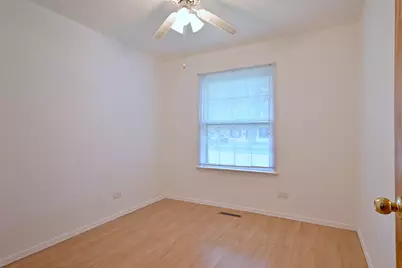 1675 Evergreen Avenue, Hanover Park, IL 60133 - Photo 17