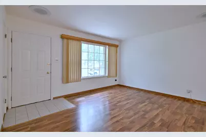 1675 Evergreen Avenue, Hanover Park, IL 60133 - Photo 3