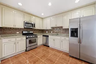 1542 Anderson Ln, Buffalo Grove, IL 60089 - Photo 11