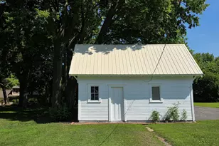 318 W 3rd St, Prophetstown, IL 61277 - Photo 29