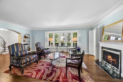 1049 N Elmwood Avenue, Oak Park, IL 60302 - Photo 3