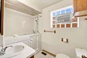5789 N Elston Ave, Chicago, IL 60646 - Photo 21