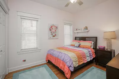3836 N Janssen Avenue #2, Chicago, IL 60613 - Photo 11